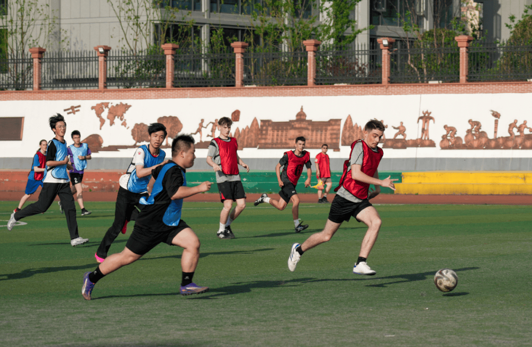 足球文化节精彩开启,促进多元文化交流的简单介绍 足球文化节精彩开启,促进多元文化交流的简单介绍